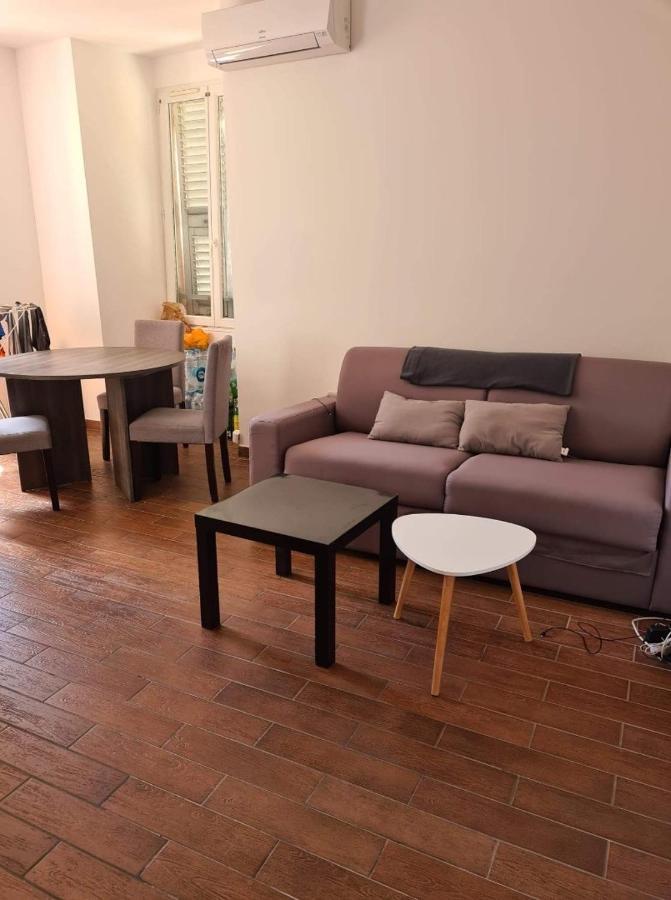 Apartamento Le Joli Pied-à-terre